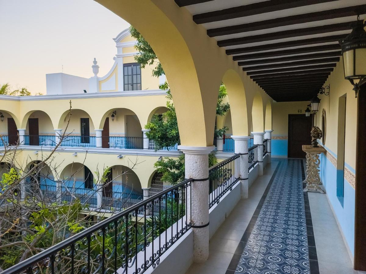 Hotel Fundadores Valladolid  Bagian luar foto