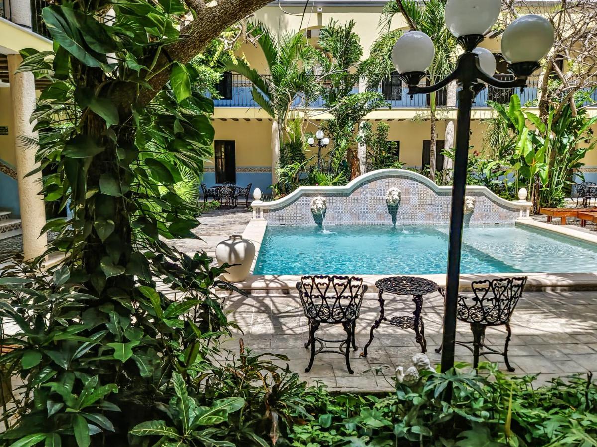 Hotel Fundadores Valladolid  Bagian luar foto