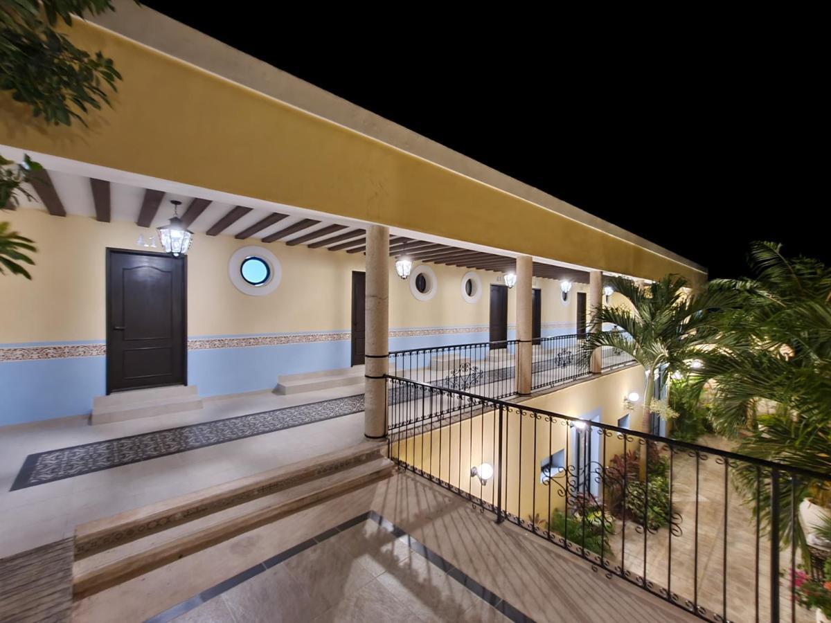 Hotel Fundadores Valladolid  Bagian luar foto