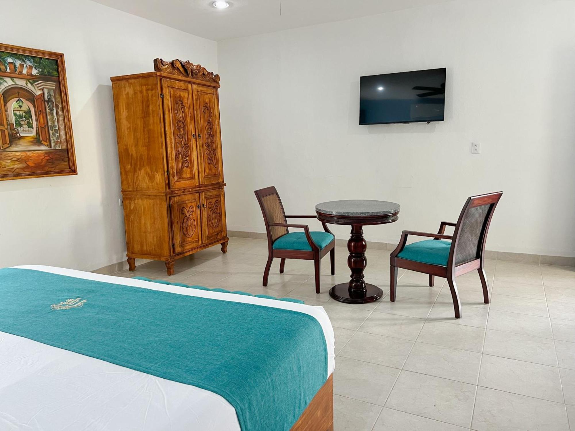 Hotel Fundadores Valladolid  Bagian luar foto