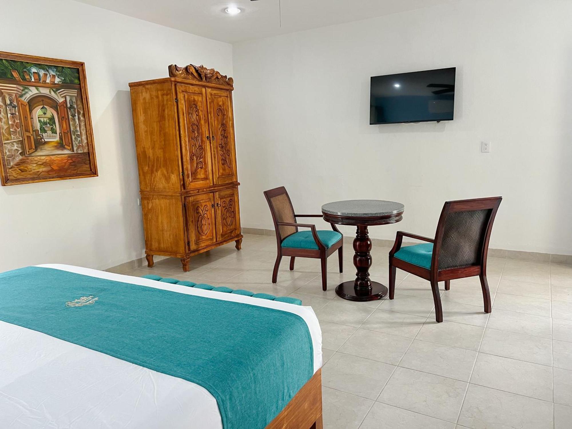 Hotel Fundadores Valladolid  Bagian luar foto