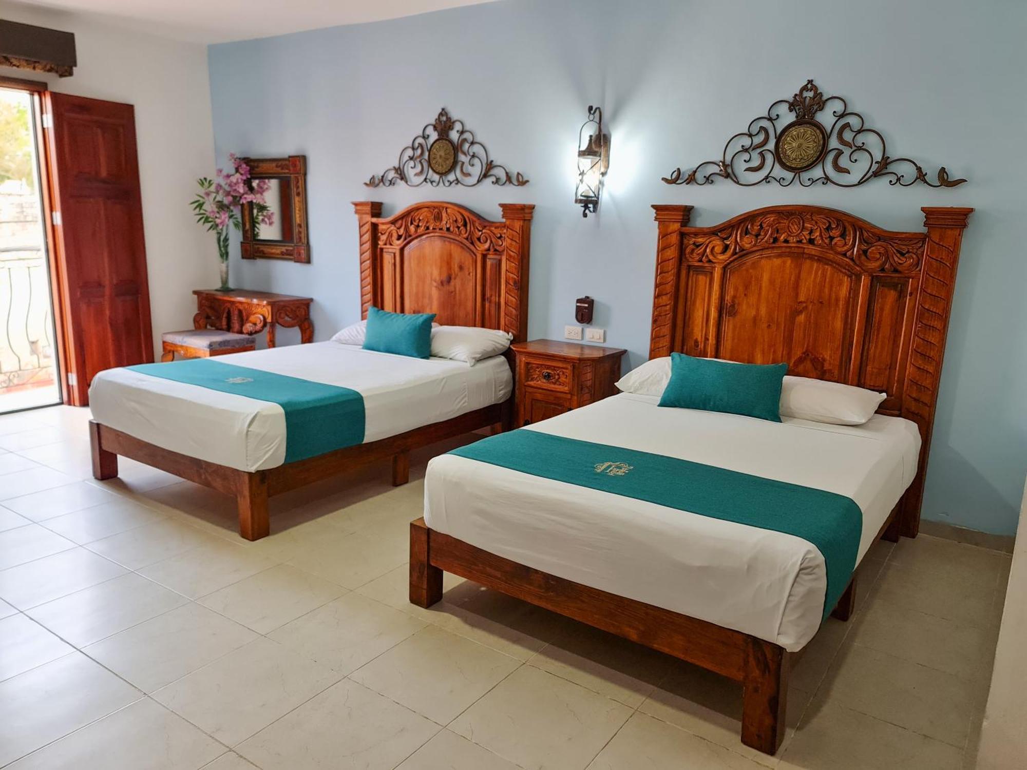 Hotel Fundadores Valladolid  Bagian luar foto
