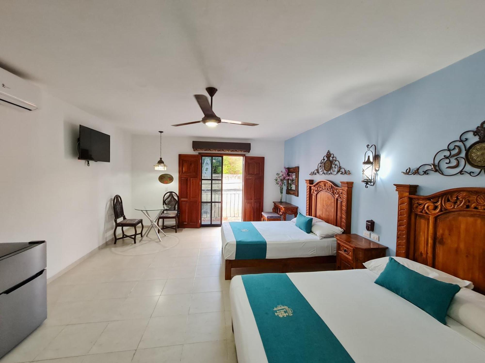 Hotel Fundadores Valladolid  Bagian luar foto